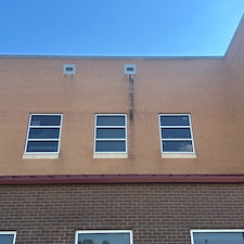 Brandon-High-School-Exterior-Soft-Washing-Professional-School-Cleaning-in-Mississippi 4