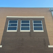 Brandon-High-School-Exterior-Soft-Washing-Professional-School-Cleaning-in-Mississippi 2