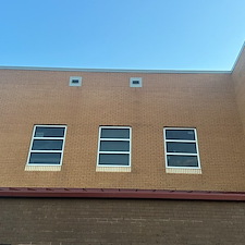 Brandon-High-School-Exterior-Soft-Washing-Professional-School-Cleaning-in-Mississippi 5